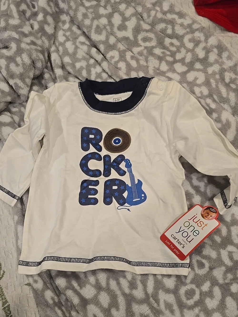 ❤️10/$20 New Carters Shirt